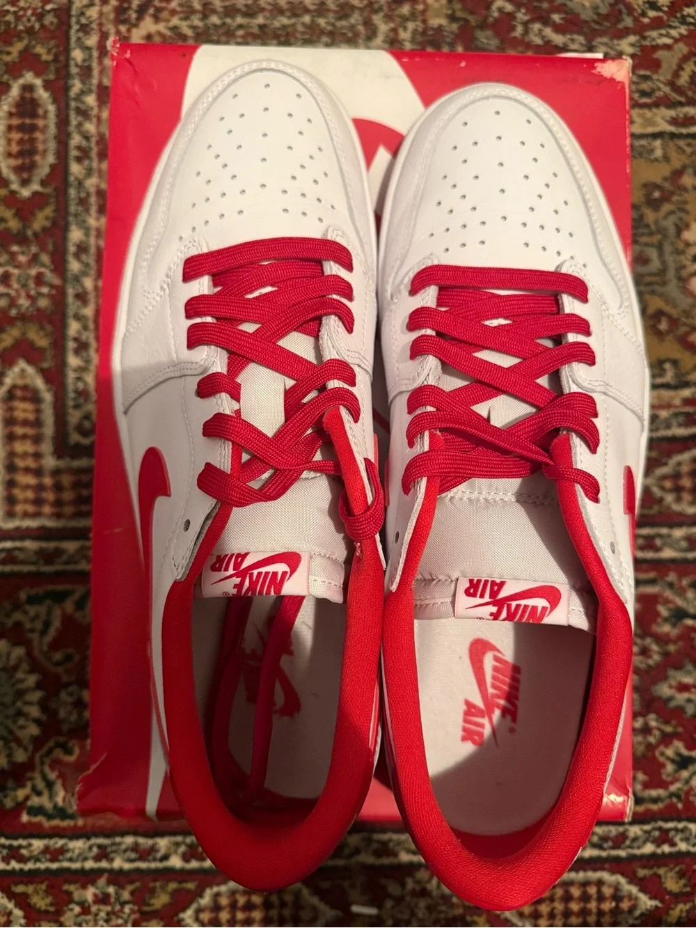 Jordan 1 Retro Low University Red Low-Top Sneakers